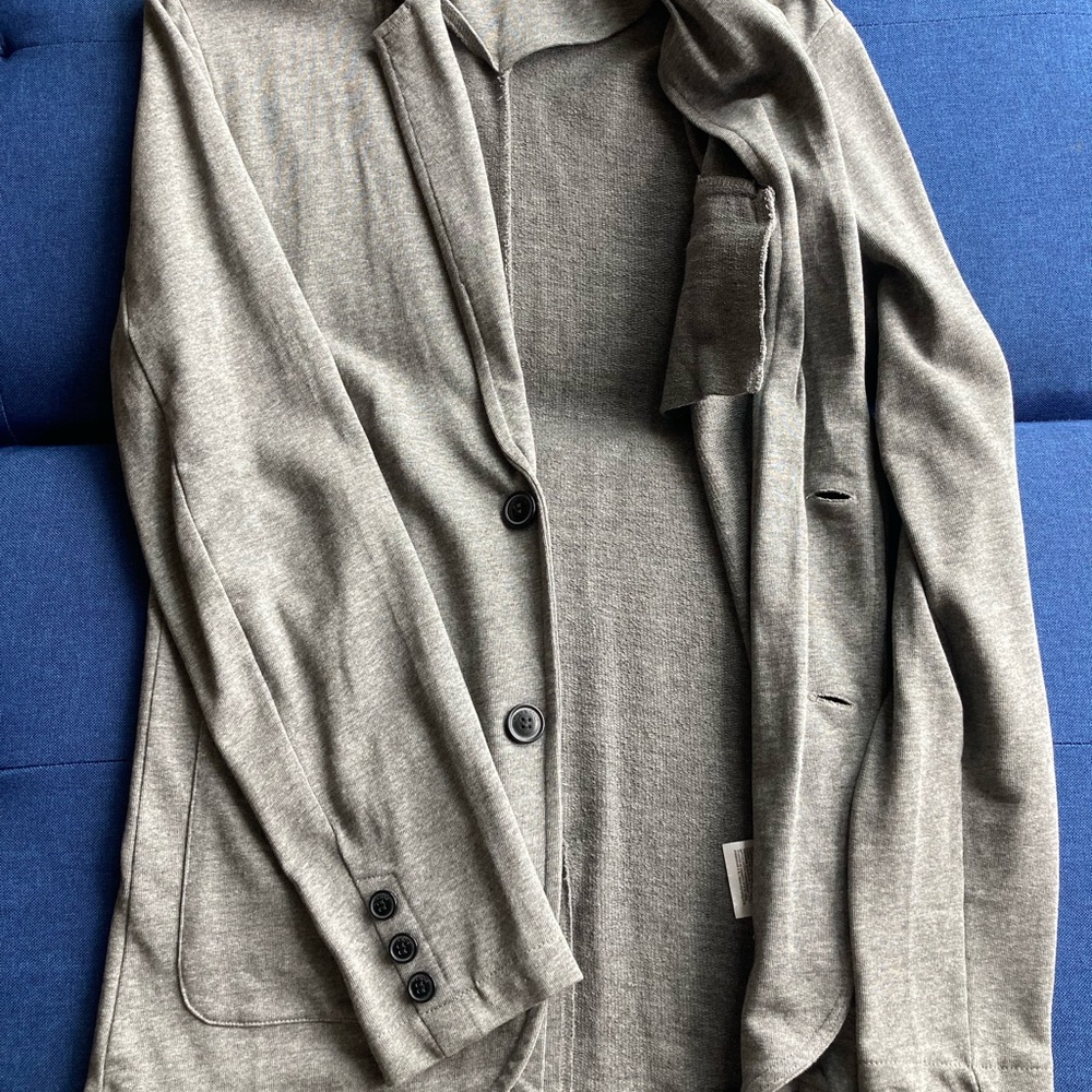 Blazer - Picture 2 of 5